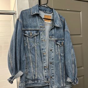Levi’s Jean Jacket - Size Large